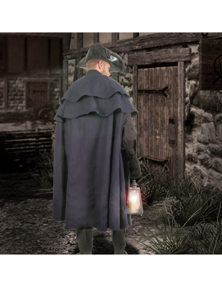 Capa de Lã, Viajante