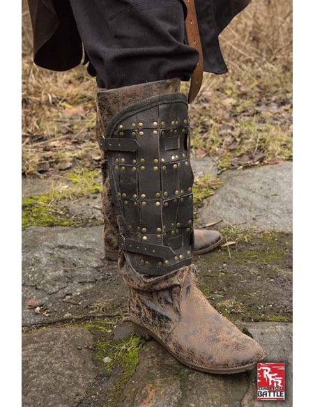 Caneleiras de couro de soldado medieval