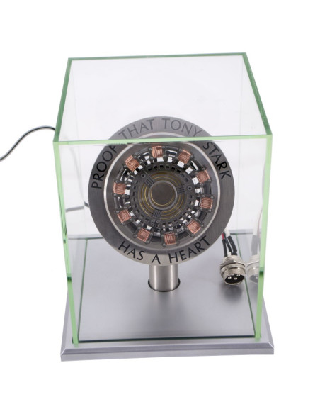 Coração de Tony Stark feito em aço,...