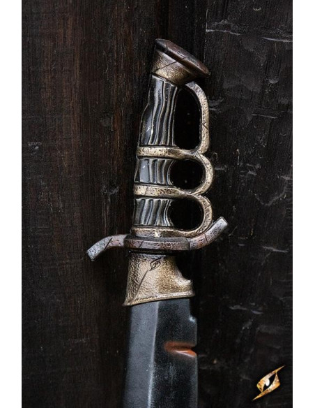 Sabre Battleworn Pirata, LARP