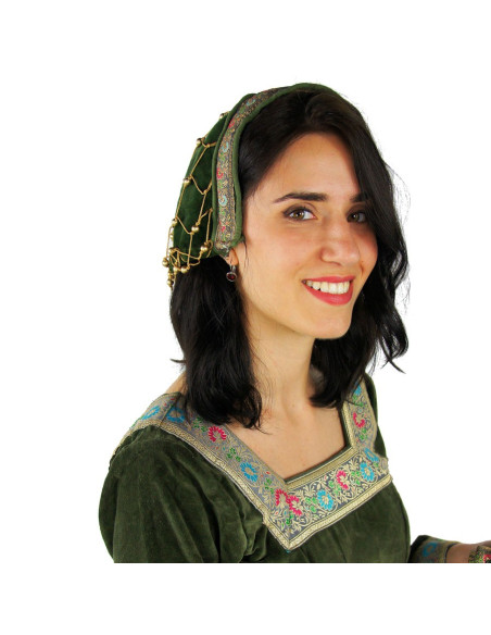 Boné de veludo verde nobre