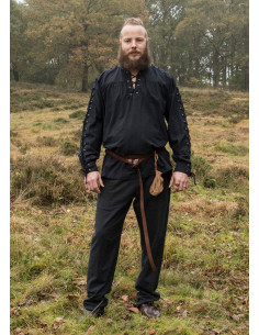 Camisa medieval preta com laços modelo Corvin 2