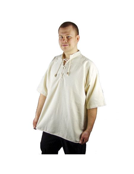 Camisa medieval com mangas curtas e...