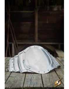 Pancera selvagem em metal, acabamento polido