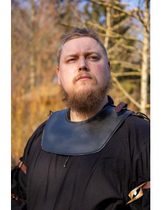 Armadura completa de soldado medieval, acabamento preto 2