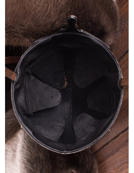 Capacete celta com nariz, acabamento...