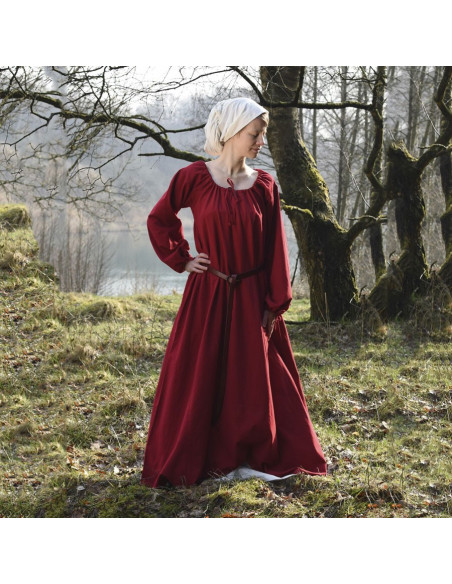 Ana vestido medieval, vinho tinto