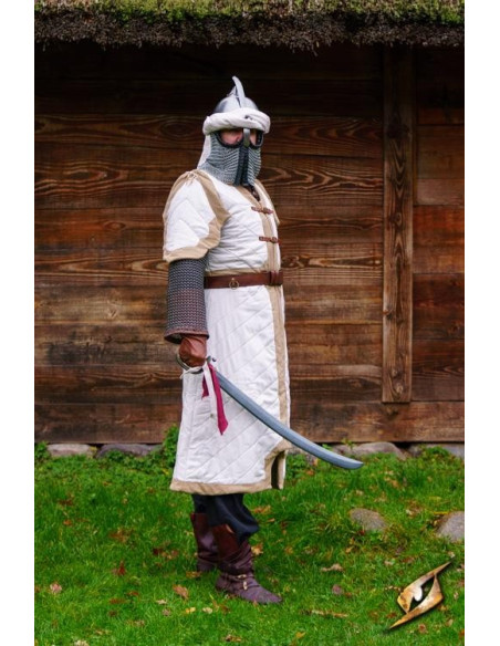 Camarão acolchoado Dastán em branco-bege