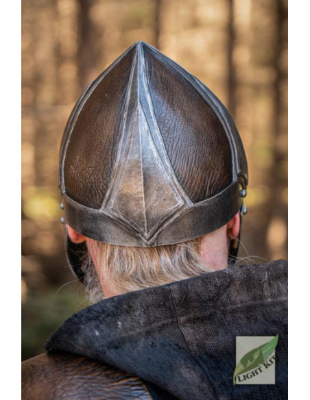 Capacete de poliuretano dos Bárbaros,...