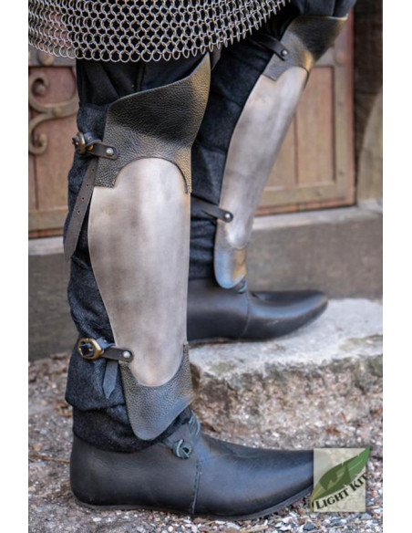 Grevas de guarda-costas medievais,...