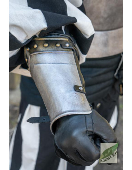 Pulseiras do rei para LARP, Epic Armory