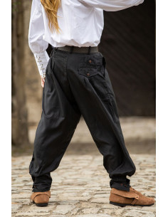 Calça capri larga modelo Eckart, cor preta 2