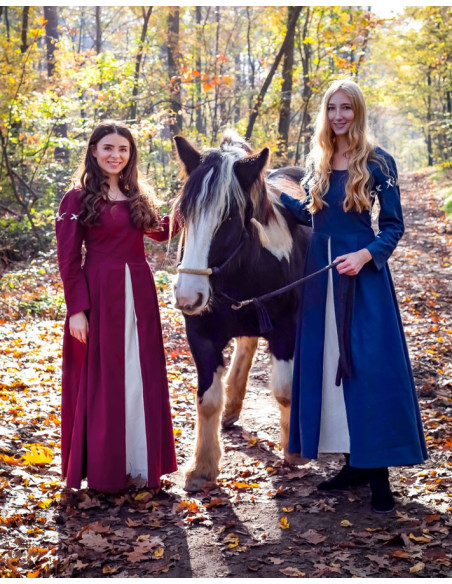 Vestido medieval vermelho-branco...