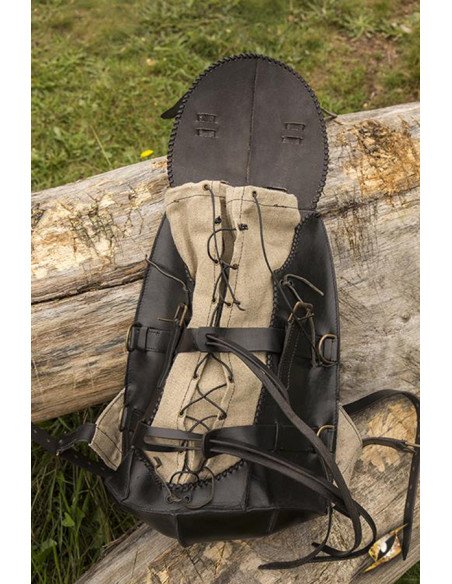 Mochila de aventureiro medieval na...