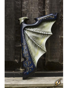 Escudo Asas de Elfo Escuro Azul / Branco em látex, 85x55 cm.