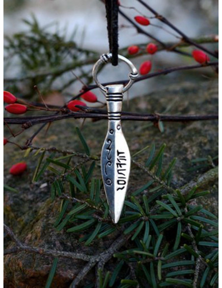 Pingente ou amuleto de lança gótica...