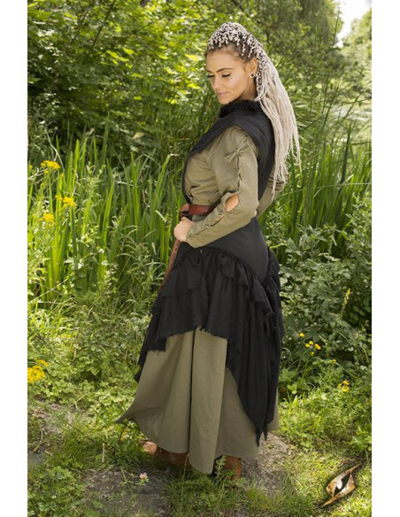 Sobretudo medieval Raven em nebro