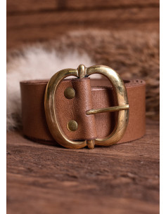 Cinto medieval de 135 cm. com fivela em latão, castanho