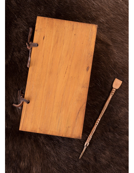 Livro de cera romano com lápis de bronze