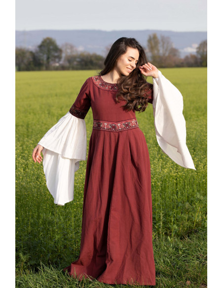 Yala nobre vestido medieval, com renda