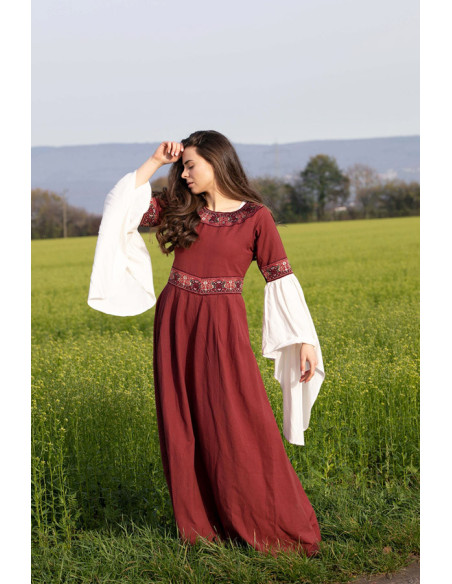 Yala nobre vestido medieval, com renda