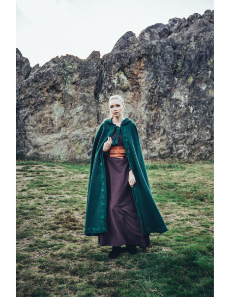 Capa medieval de lã com bordados à...