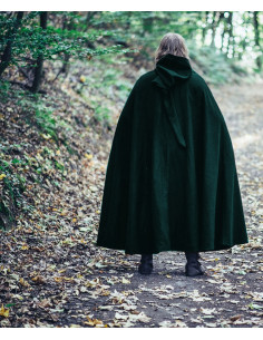 Capa medieval comprida com fecho de fivela, modelo...