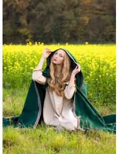 Capa de lã medieval com capuz