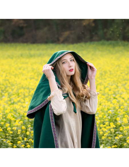 Capa de lã medieval com capuz