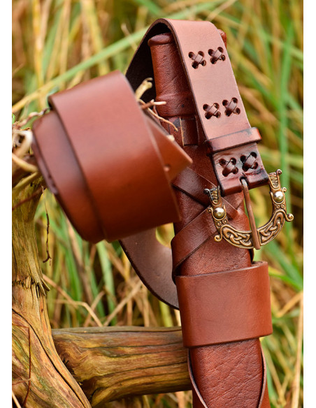 Bainha e cinto para pomo de espada...