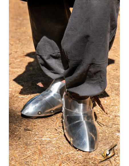 Escarpas ou sabatons medievais...