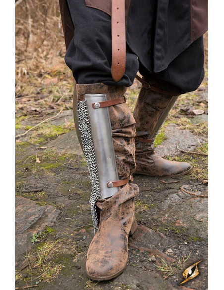 Grevas persas em aço polido