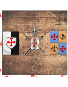 Panóplia dos Cavaleiros Templários. espadas, peitoral, capacete e estandartes