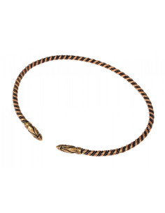 Viking torc com cabeças de corvos