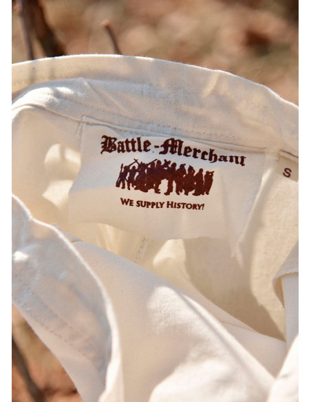 Saia longa medieval com largo flare,...