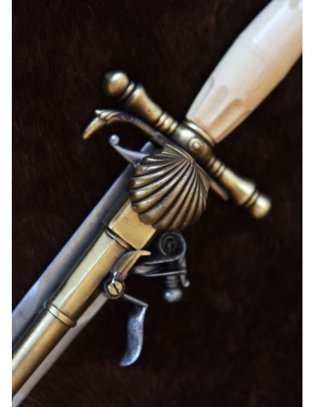 Pistola francesa, tipo adaga, século...