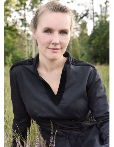 Cortesão Meira vestido medieval com...