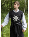 Tabardo medieval dos cavaleiros Hospitaleiros, negro e branco