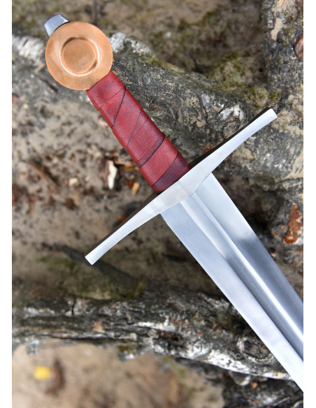 Armando a espada medieval de Lübeck...