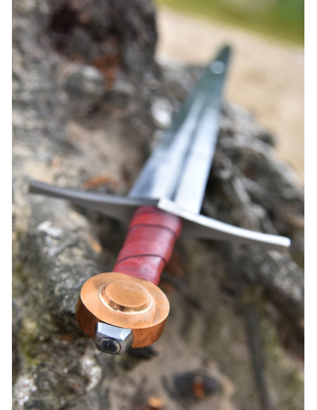 Armando a espada medieval de Lübeck...