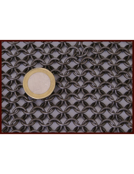 Saia de cota de malha de 8mm.