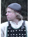 gorro de couro medieval