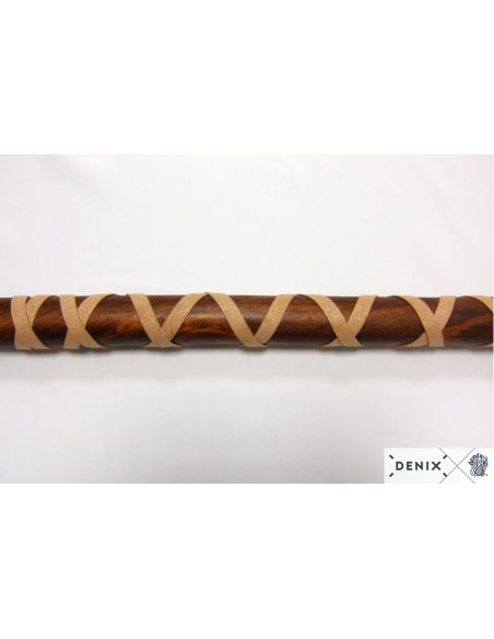 Machado Valquíria (71 cms.)