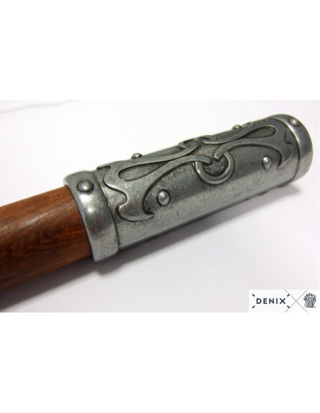 Machado Valquíria (71 cms.)