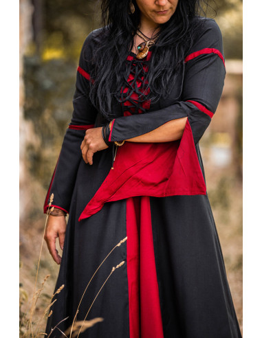 vestido medieval mulher preto-vermelho