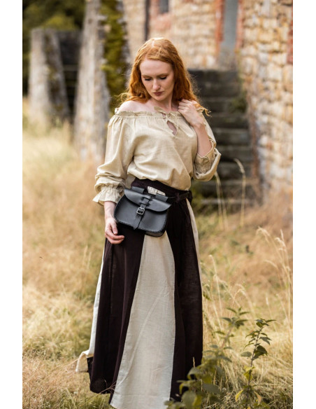 Blusa medieval creme, com mangas...