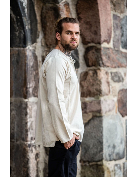 Camisa camponesa com gravatas