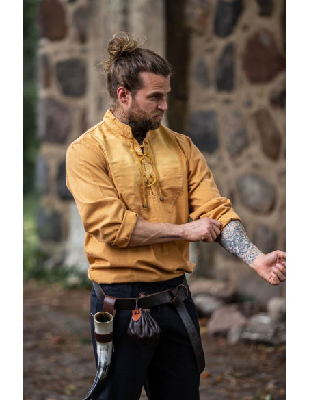 laços de camisa medievais