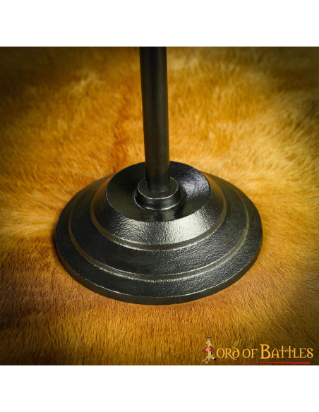 Suporte de mesa para capacetes de ferro