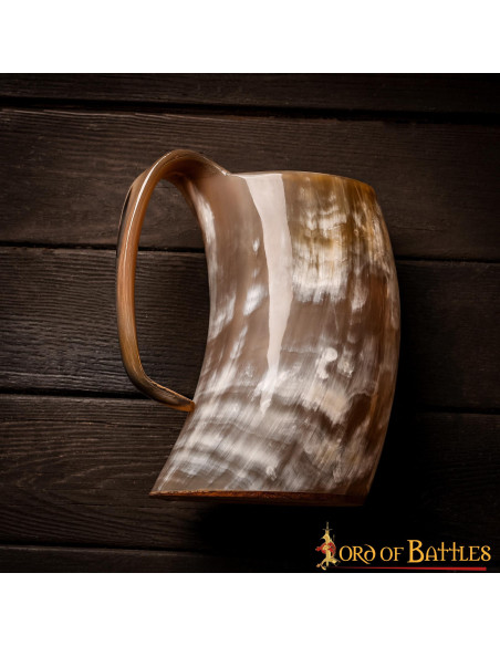 Jarra viking em chifre de boi